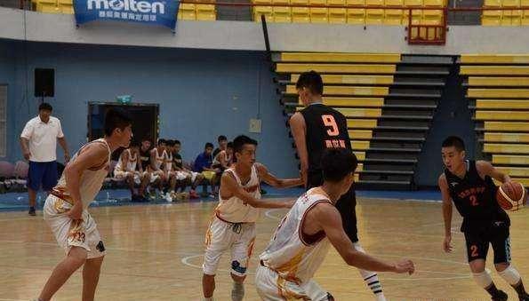  篮坛新星闪耀赛场，未来之星初露锋芒