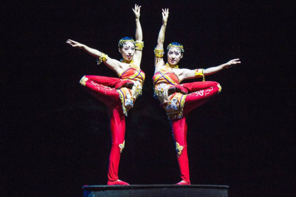  女子篮球联赛崛起，巾帼英雄不让须眉