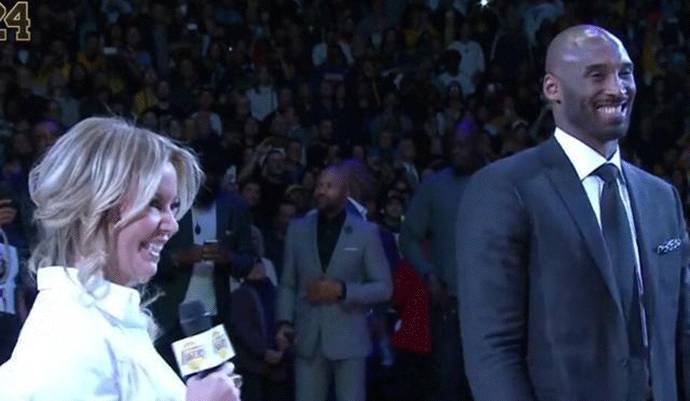  传奇球衣荣耀退役，历史时刻铭刻永恒记忆