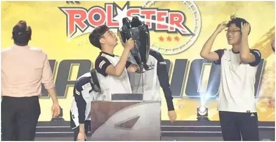  电竞传奇选手宣布退役告别赛场  