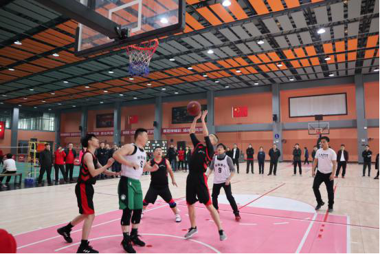  篮球文化节开幕，街头艺术与运动完美融合